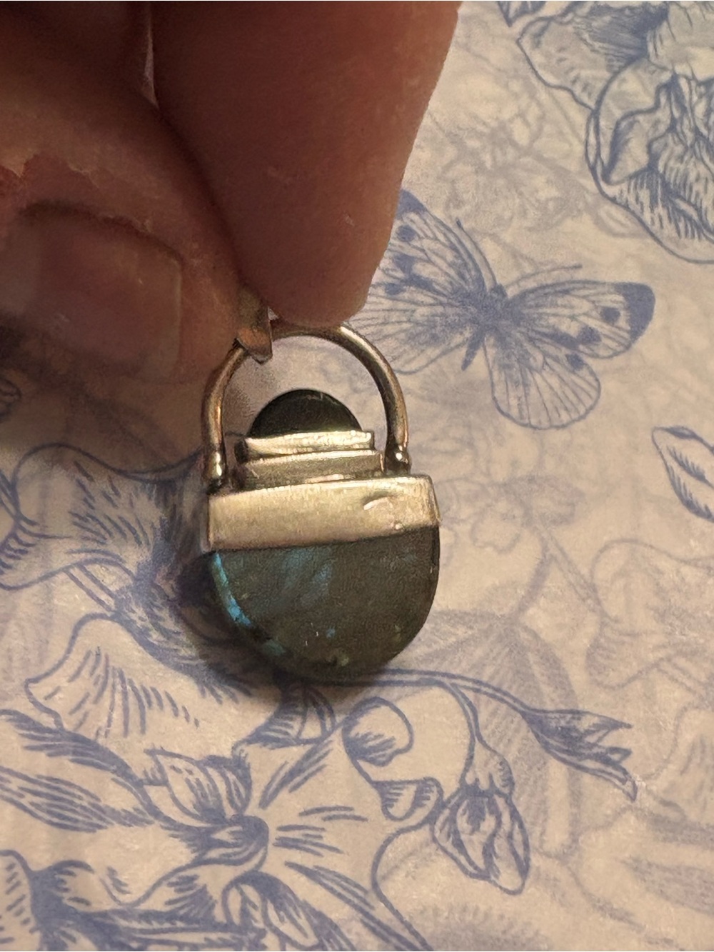 Padlock shaped labradorite pendant and 925 silver